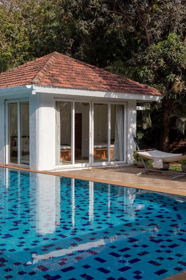 Hamptons Charm By Stayvista Luxury 5Br With Pool, Lawn & Table Tennis Alibag Exterior photo