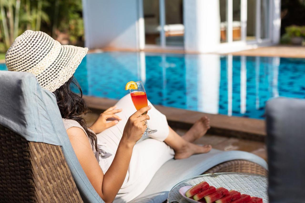 Hamptons Charm By Stayvista Luxury 5Br With Pool, Lawn & Table Tennis Alibag Exterior photo