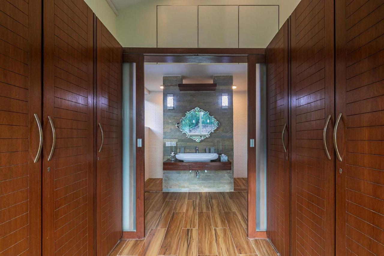 Hamptons Charm By Stayvista Luxury 5Br With Pool, Lawn & Table Tennis Alibag Exterior photo