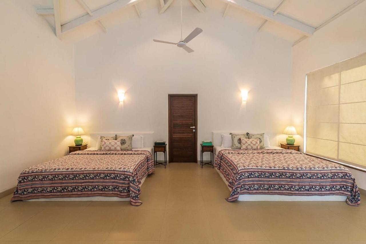 Hamptons Charm By Stayvista Luxury 5Br With Pool, Lawn & Table Tennis Alibag Exterior photo