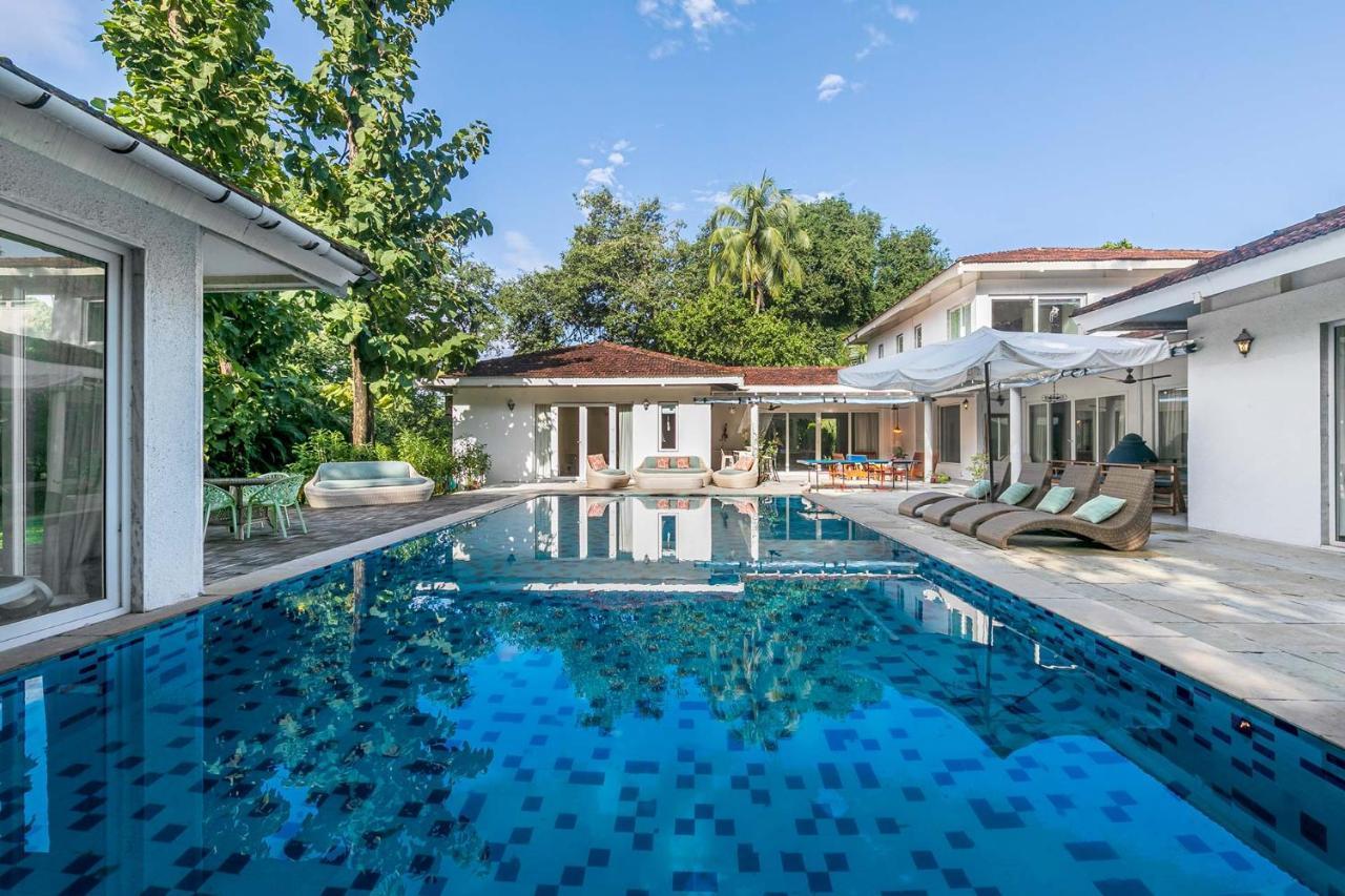 Hamptons Charm By Stayvista Luxury 5Br With Pool, Lawn & Table Tennis Alibag Exterior photo